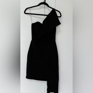 Elegant Black One-Shoulder Dress